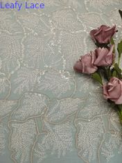 Belaubtes gesticktes rosa Paillette-Spitze-Gewebe-Tulle-materielles Polystickgarn
