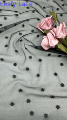 Beflockte Mesh-Spitze mit gestickter, transparenter Eleganz mit dezentem Design