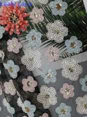 Gesticktes Paillette-Spitze-Blumengewebe