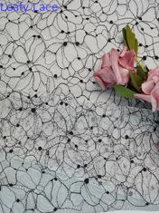 Schwarzes Garn, das zwei Breite Tone Lace Fabric Embroidereds 142cm schnürt