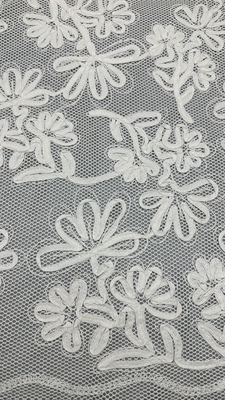 100% Baumwollblatt-Schnurspitzen-Gewebe Broderierte Spitzen-Gewebe Elegant für Kleidung