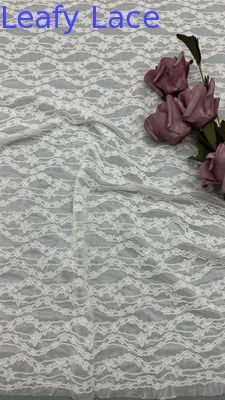 Weiß bestickte Spitze für elegante Blumenmuster aus 100 % Polyester für königliche und romantische Kleider