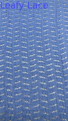 Hochwertiger blauer Spitzenstoff mit Hohlsaum-Effekt für künstlerische Hochzeits- und Abendkleider, Kleidung