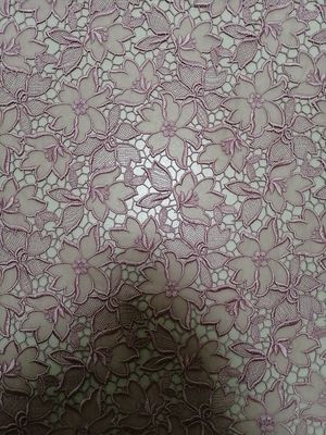 Rosa Blumenlaser schnitt 125CM gesticktes Spitze-Gewebe für das Kleid der Frauen