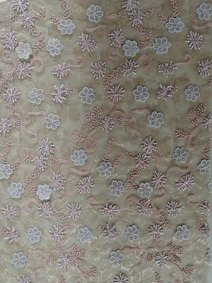 100 Yards stickten Spitze-Gewebe