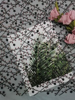 Mehrfarbenspitze-Perle gestickte Paillette Mesh Fabric