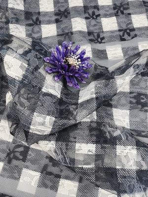 Die gestreifte Plaid-Muster-Stickerei schnüren sich kariertes Druckgewebe
