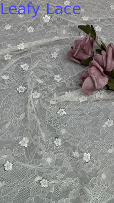 Weiße französische Chantilly Spitzen Stoff Luxus Sequin Spitzen für Abendkleider und Couture Designs