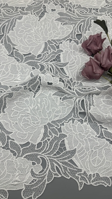 Weiße Spitze Broderierte Stoff Laser Hohl Up Elegante maßgeschneiderte Design